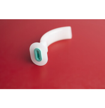 ممر هوائي فموي مقاس ٣