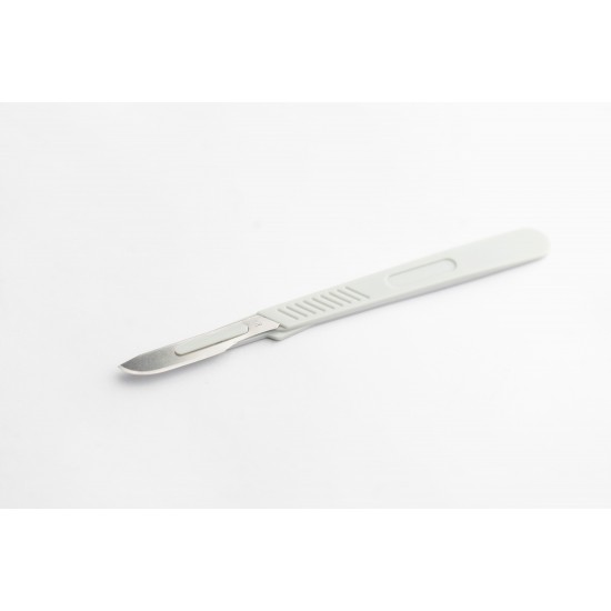 مقبض مشرط وشفرة يمكن التخلص منها